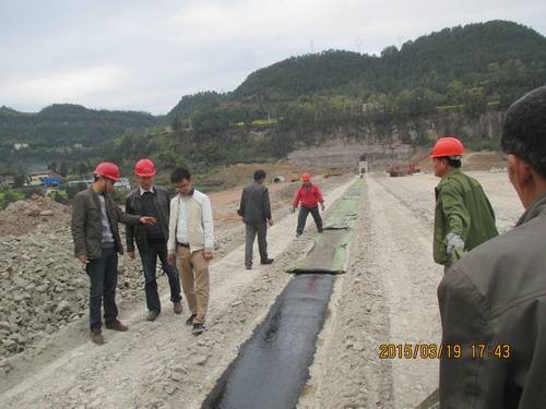 局副總工、技術(shù)處處長但凱到巴中天星橋水庫工地指導(dǎo)工作 