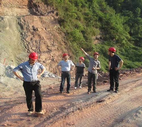 董蜀良、汪輝德到蟠龍湖水庫項(xiàng)目部檢查指導(dǎo)工作