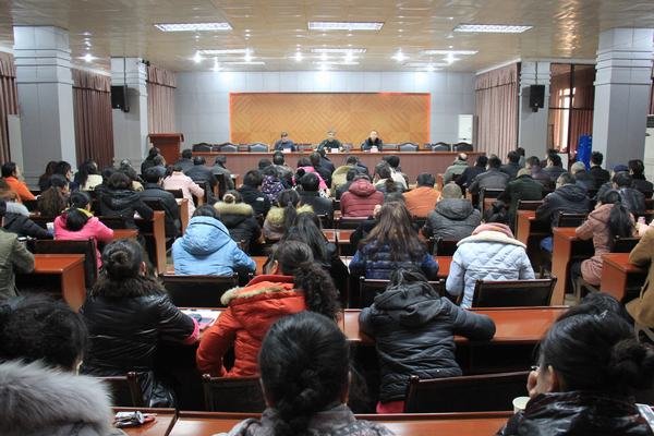 工程局機(jī)關(guān)召開(kāi)職工大會(huì)