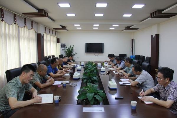 工程局黨政領(lǐng)導(dǎo)班子聽(tīng)取龍頭山工程專(zhuān)題匯報(bào)