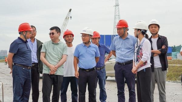 公司董事長代勇拜會樂山立事達(dá)實業(yè)有限公司總裁葉剛