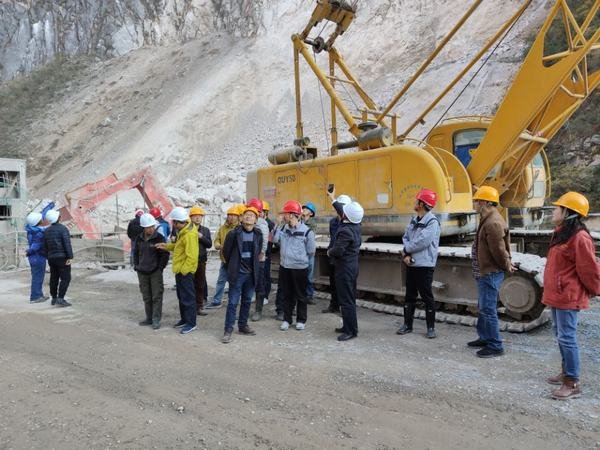 博瓦電站項(xiàng)目部開展2019年“安全生產(chǎn)月”活動(dòng)啟動(dòng)儀式 