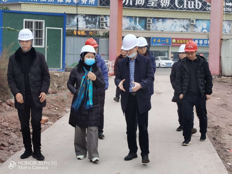 省水發(fā)集團(tuán)副總經(jīng)理隆文非一行到井研縣城供水管網(wǎng)改擴(kuò)建工程（一期）項(xiàng)目調(diào)研