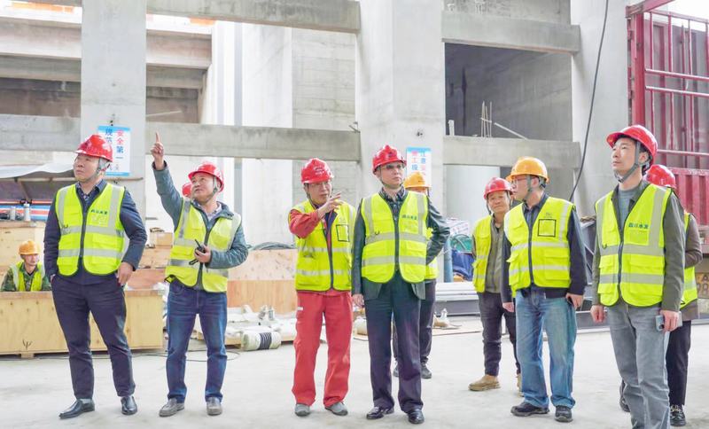 公司黨委書記、董事長代勇一行到虎渡溪項目開展調(diào)研